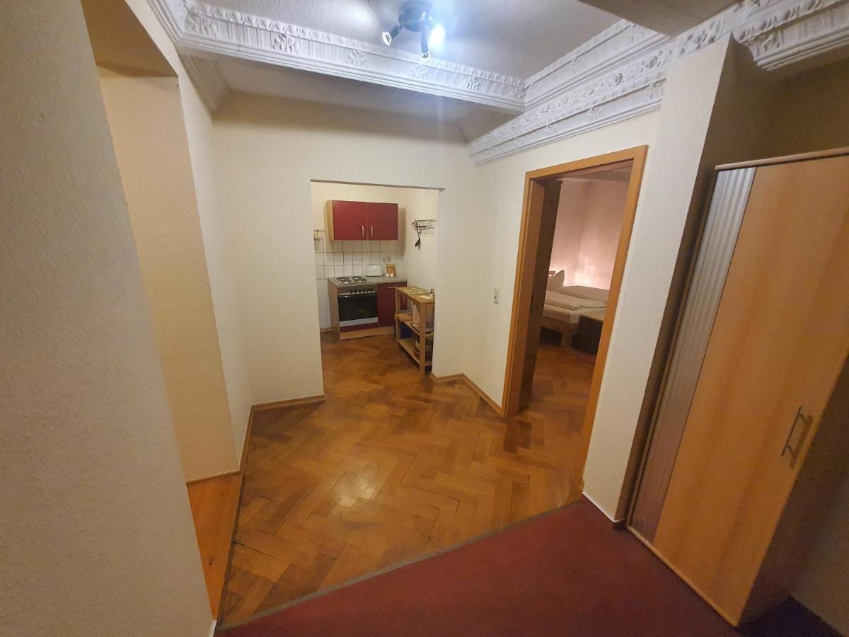 Hotel Zur Goldenen Sonne Кведлинбург Экстерьер фото