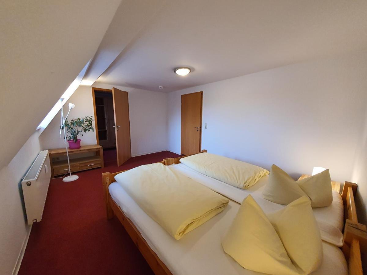 Hotel Zur Goldenen Sonne Кведлинбург Экстерьер фото